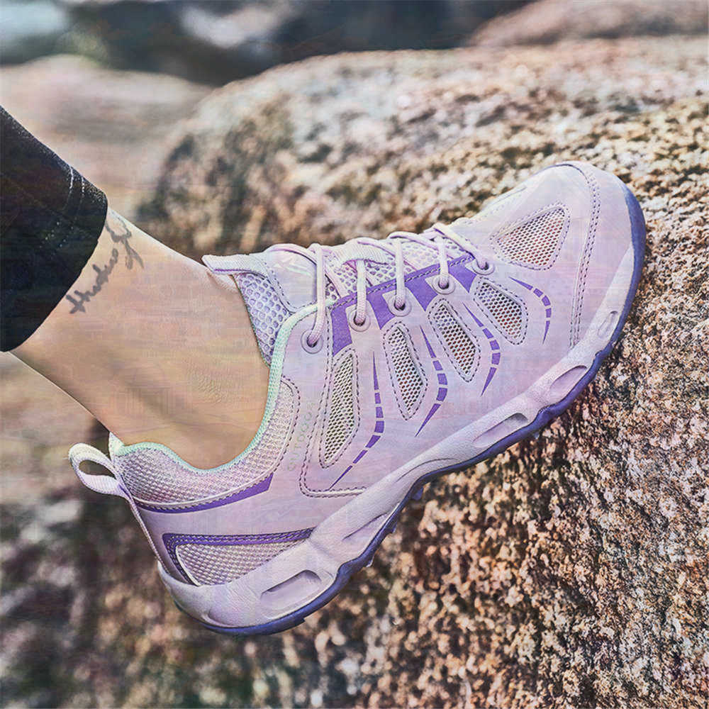 Sumer Round Tip Silver Sneaker - огляд і ціна Streetwear Brand Canada